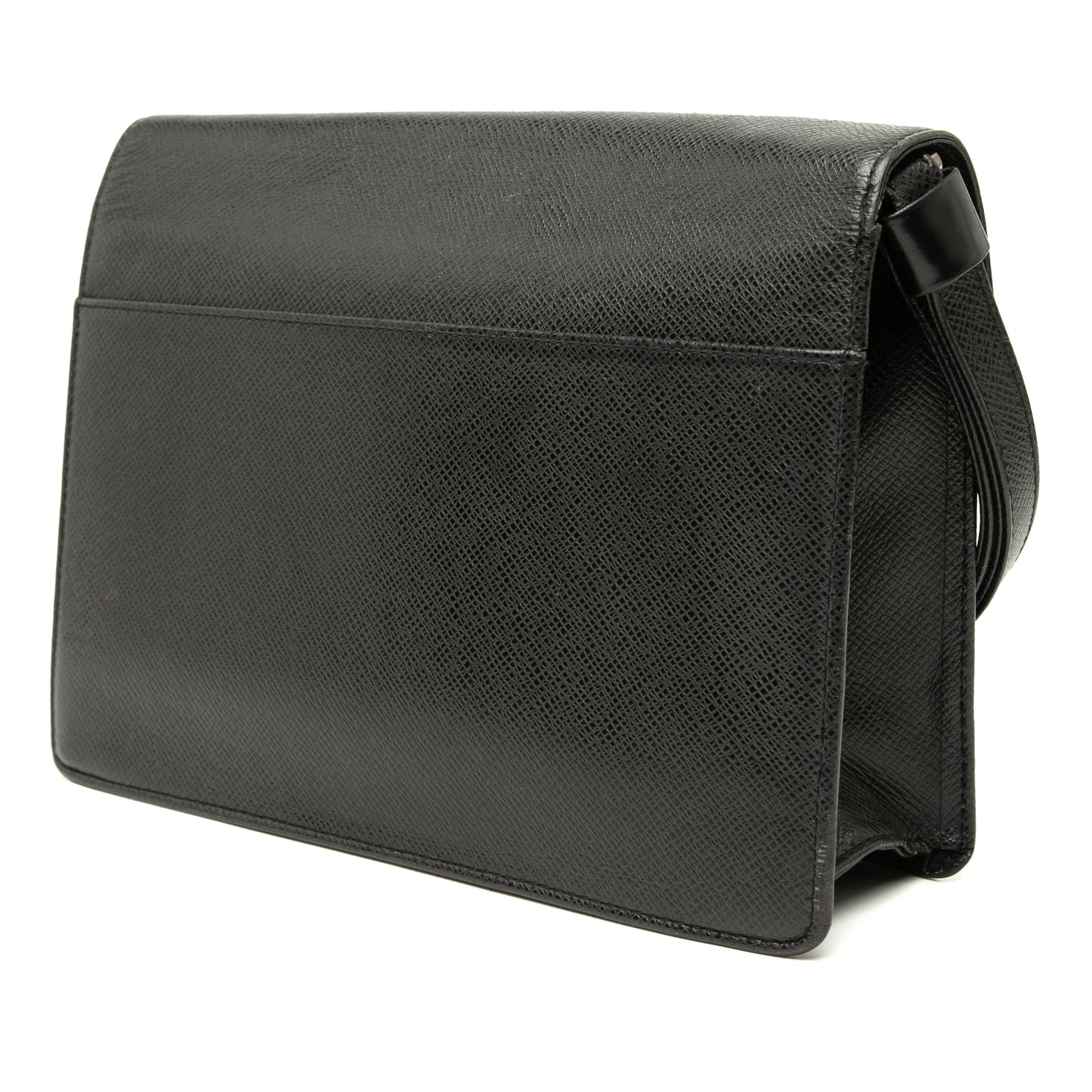 Louis Vuitton Taiga Selenga