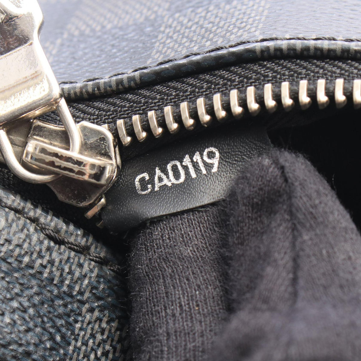 Louis Vuitton Damier Graphite District MM