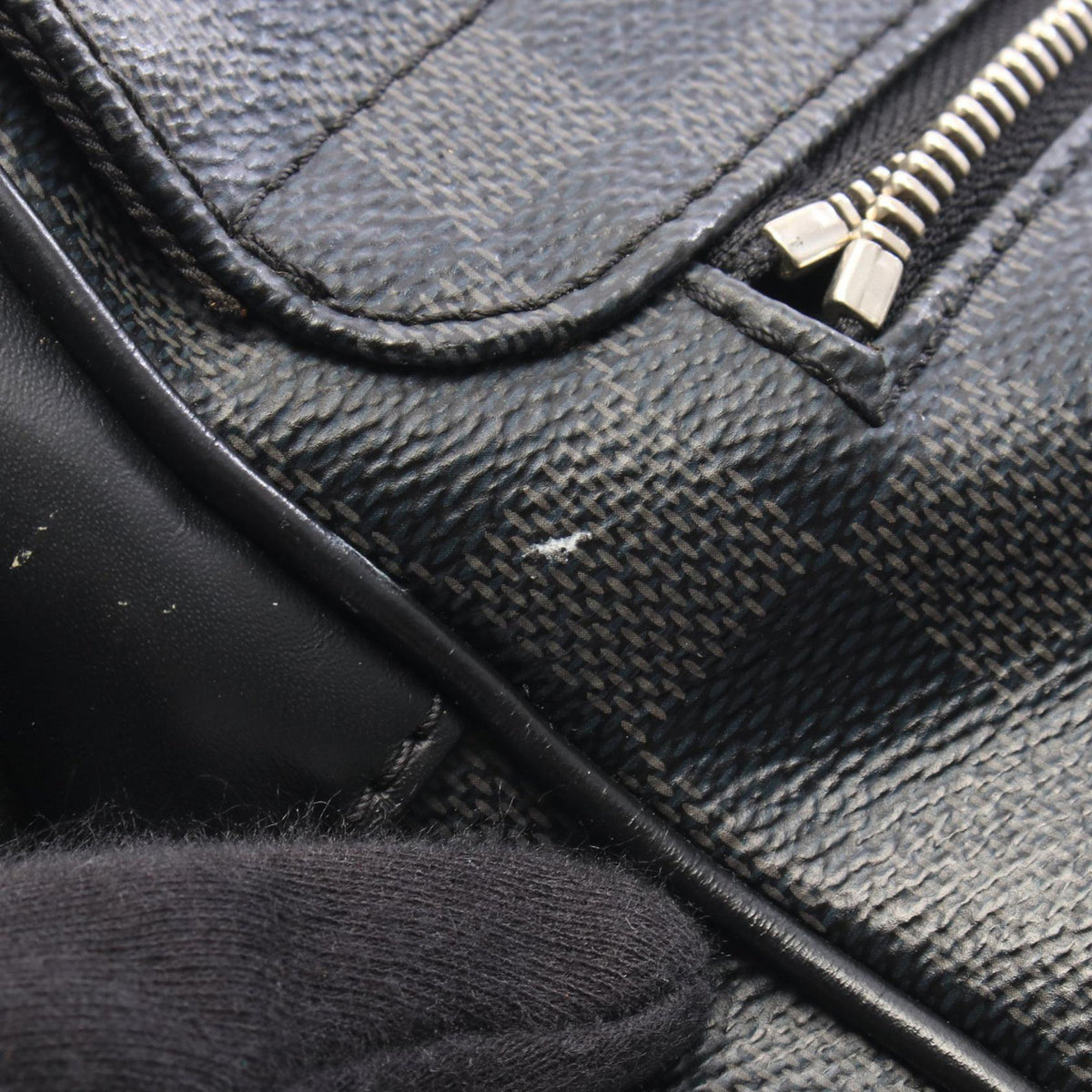 Louis Vuitton Damier Graphite District MM