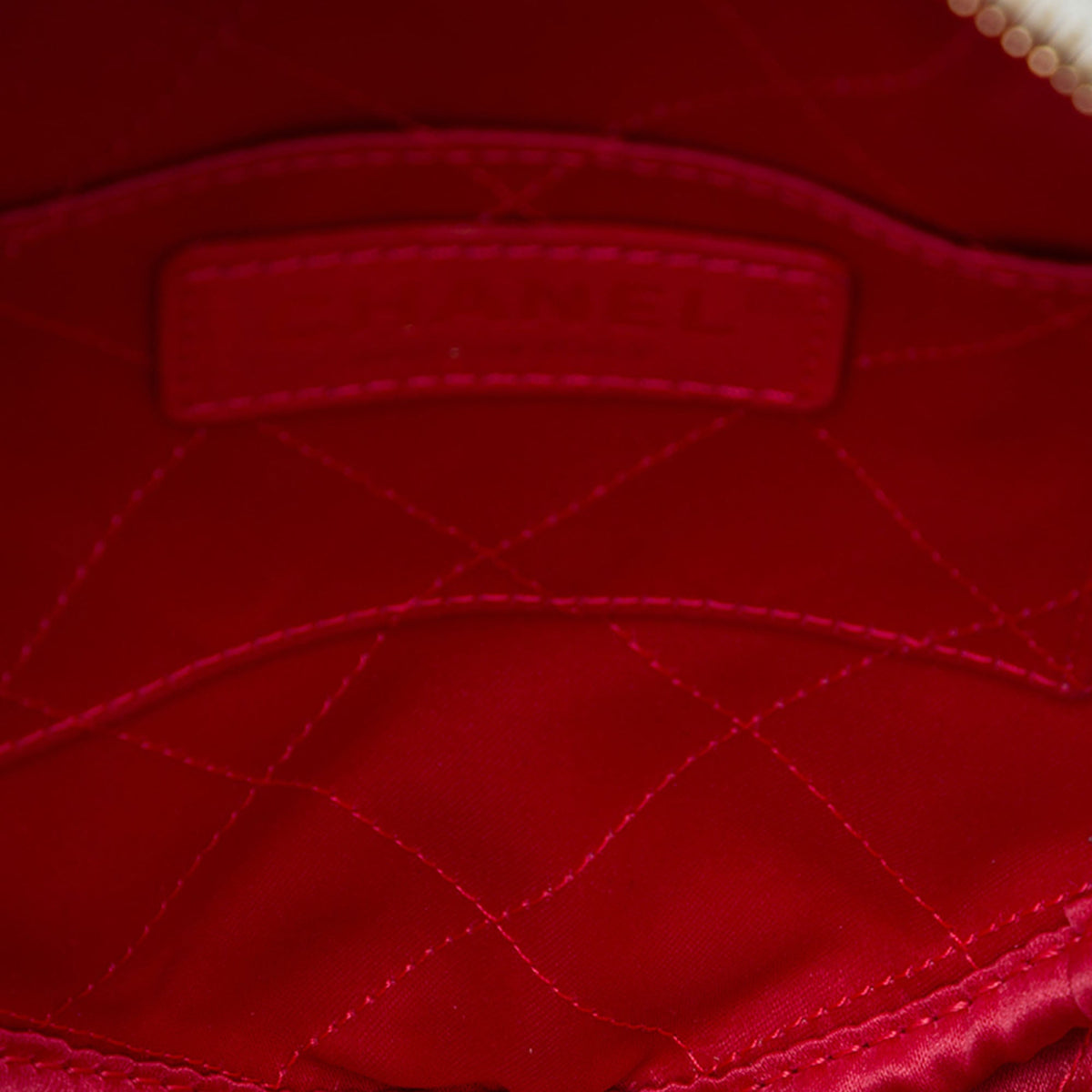 Chanel CC Quilted Lambskin Diamond Clutch with Chain
