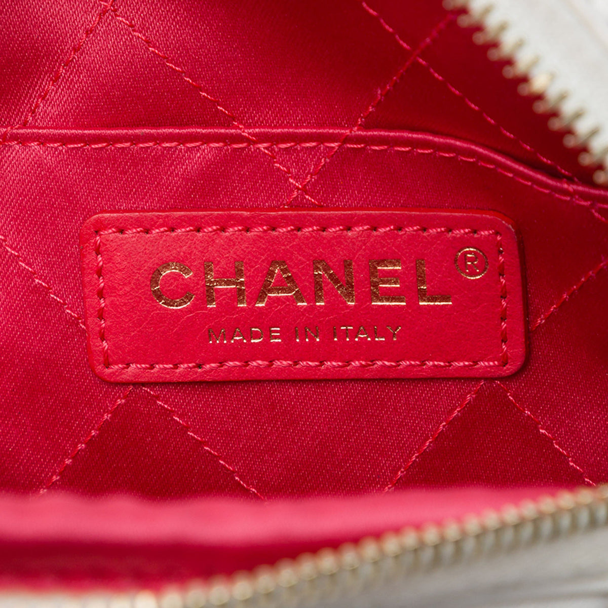 Chanel CC Quilted Lambskin Diamond Clutch with Chain
