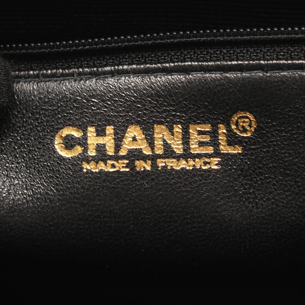 Chanel CC Caviar Reissue 2.55 Tote — White