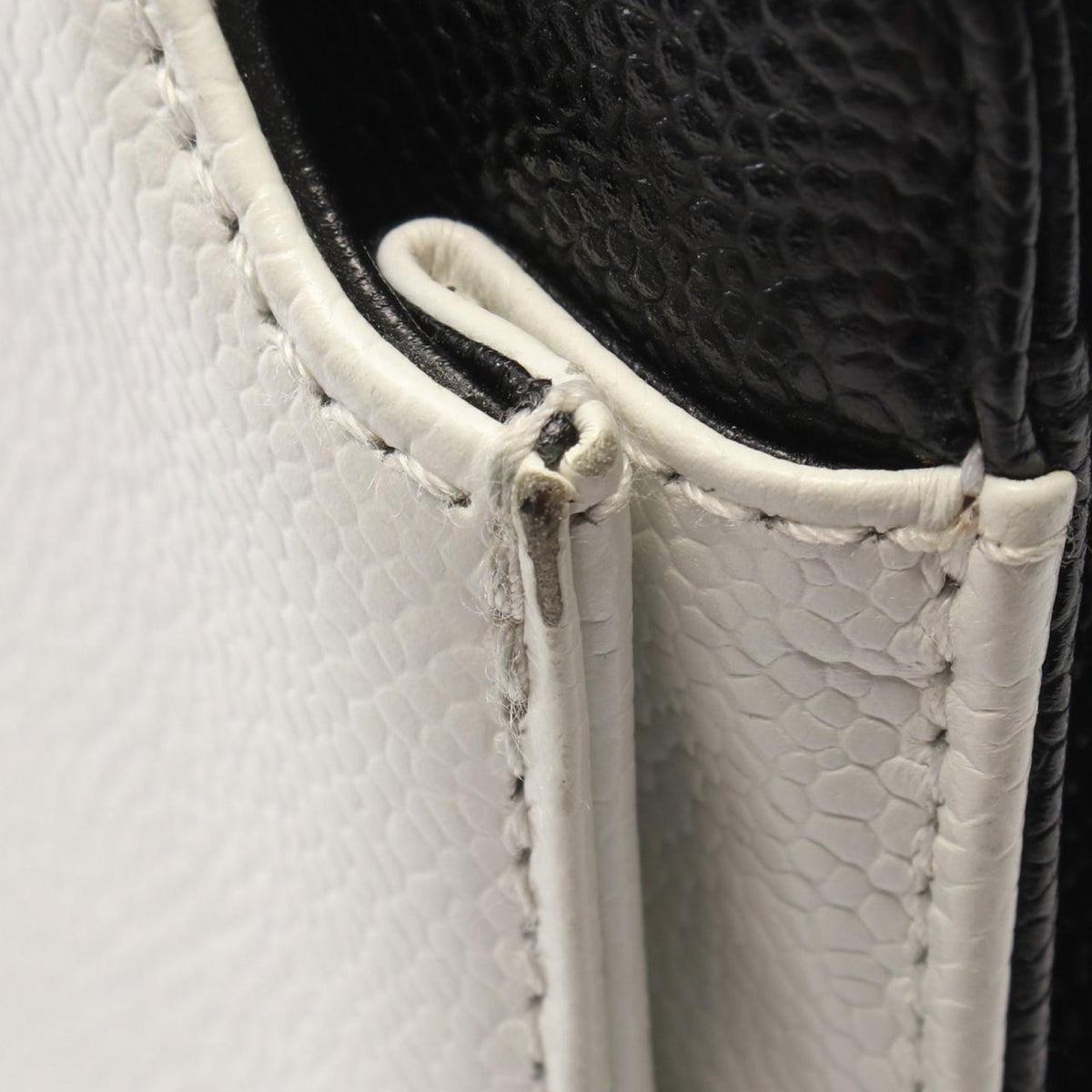 Chanel CC Caviar Reissue 2.55 Tote — White