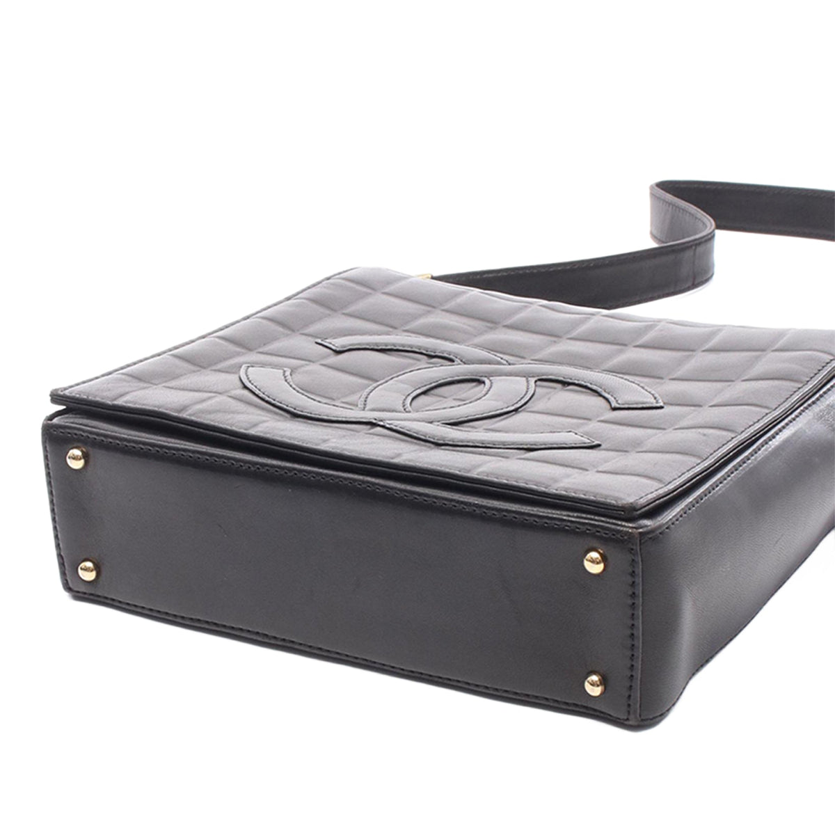 Chanel CC Chocolate Bar Lambskin Shoulder Bag — Black