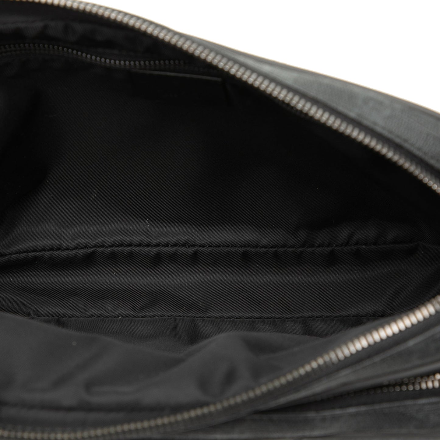 Gucci GG Supreme Clutch