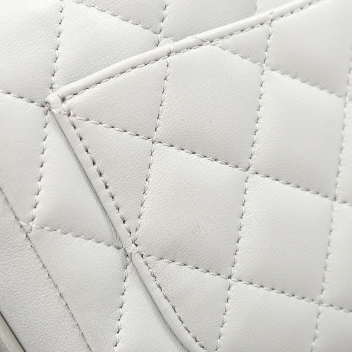 Chanel Quilted Calfskin Bolero de Chanel Flap