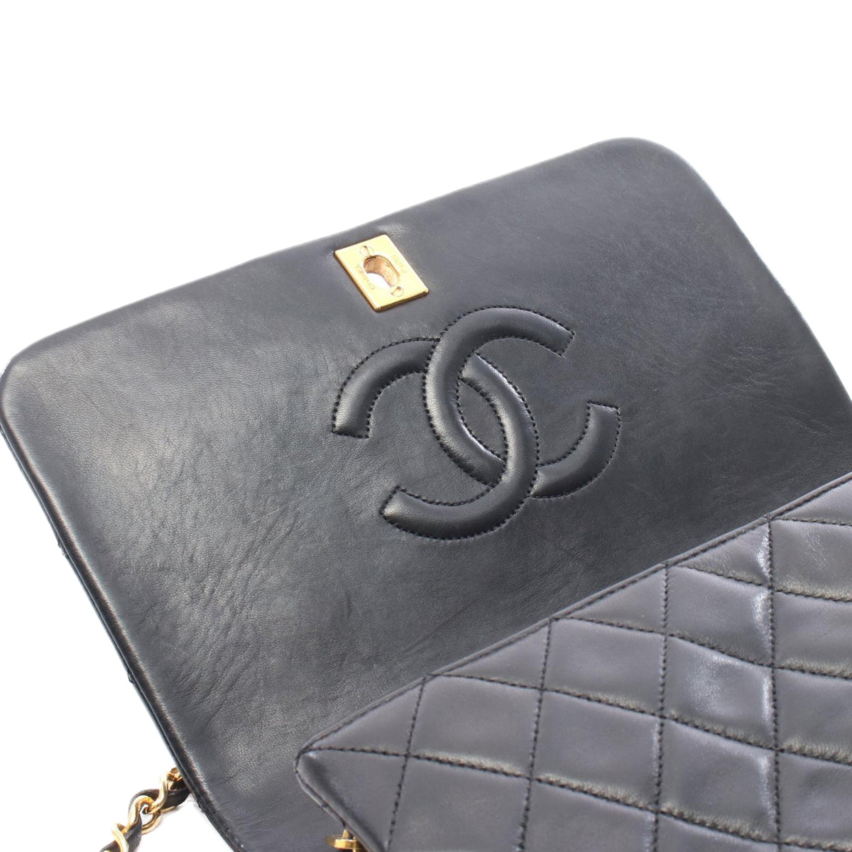 Chanel CC Quilted Lambskin Turnlock Full Single Flap — Black