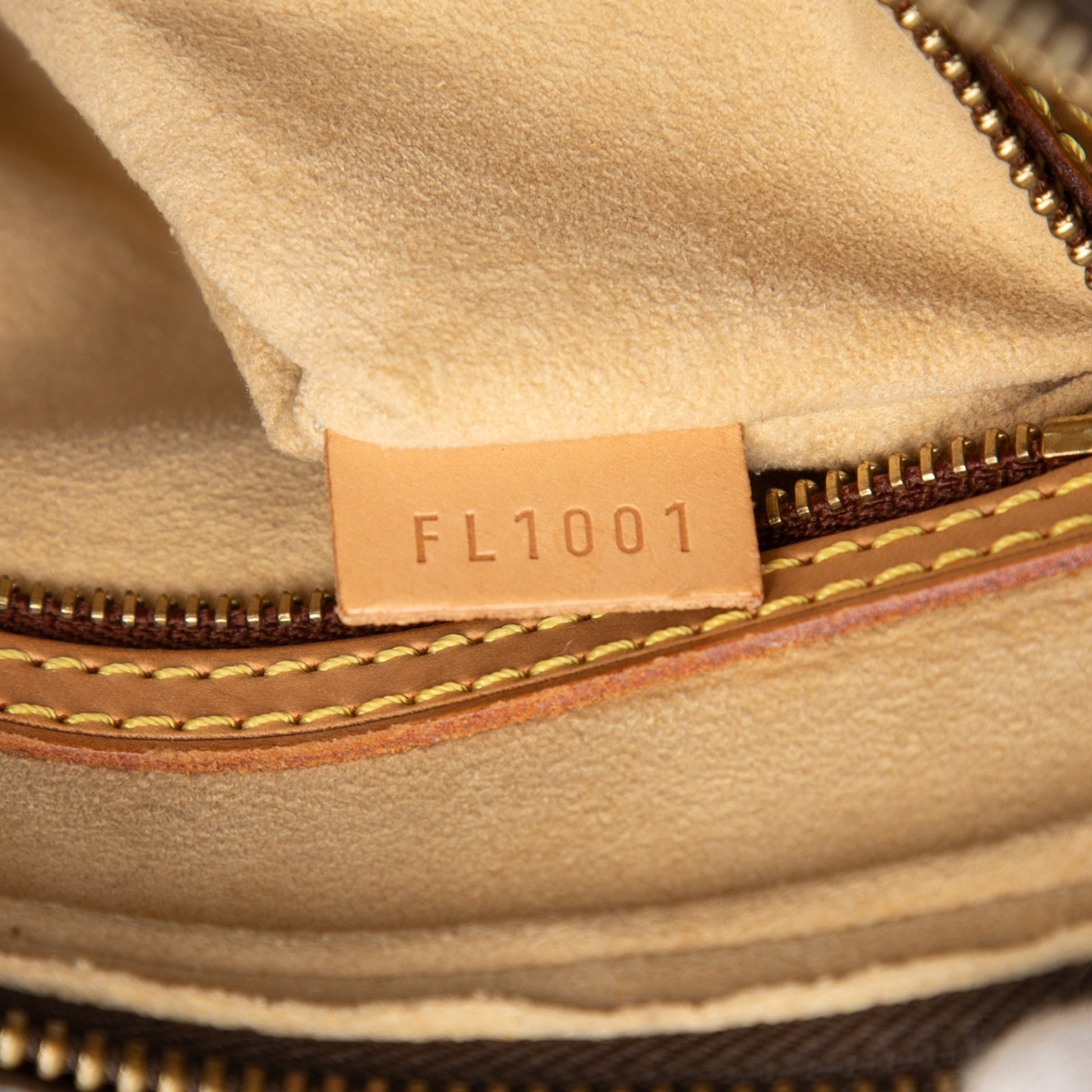 Louis Vuitton Monogram Looping MM