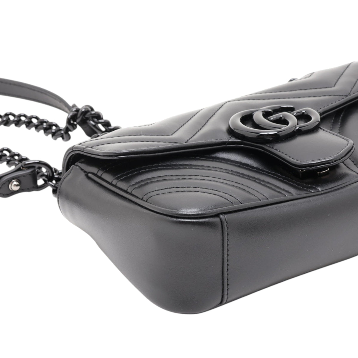 Gucci Small GG Marmont Matelasse Calfskin Monochrome Shoulder Bag