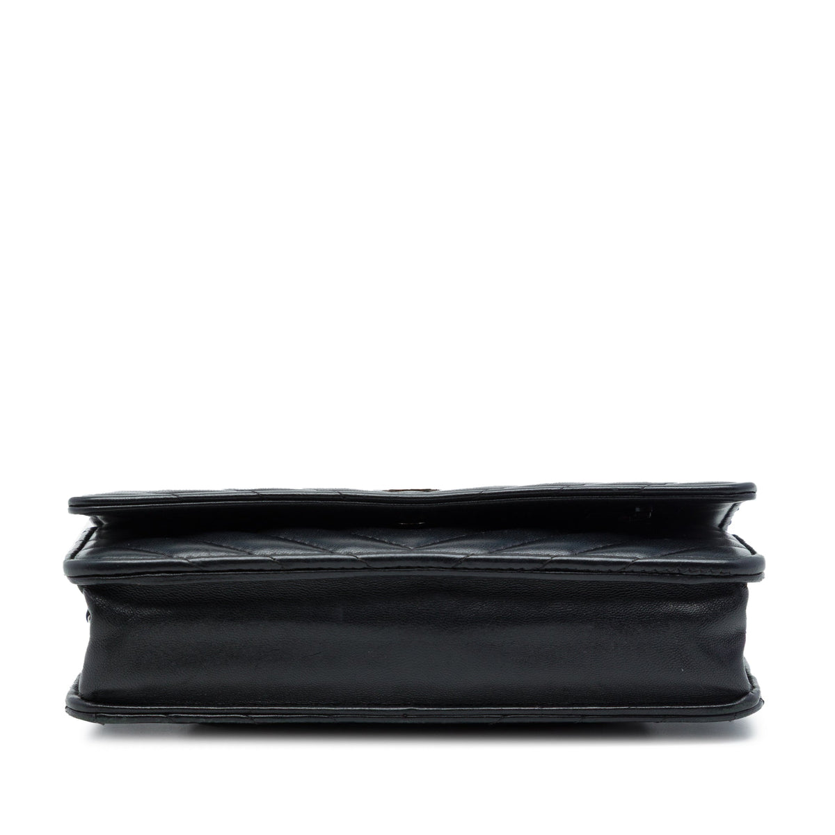Chanel CC Chevron Lambskin Wallet On Chain — Black