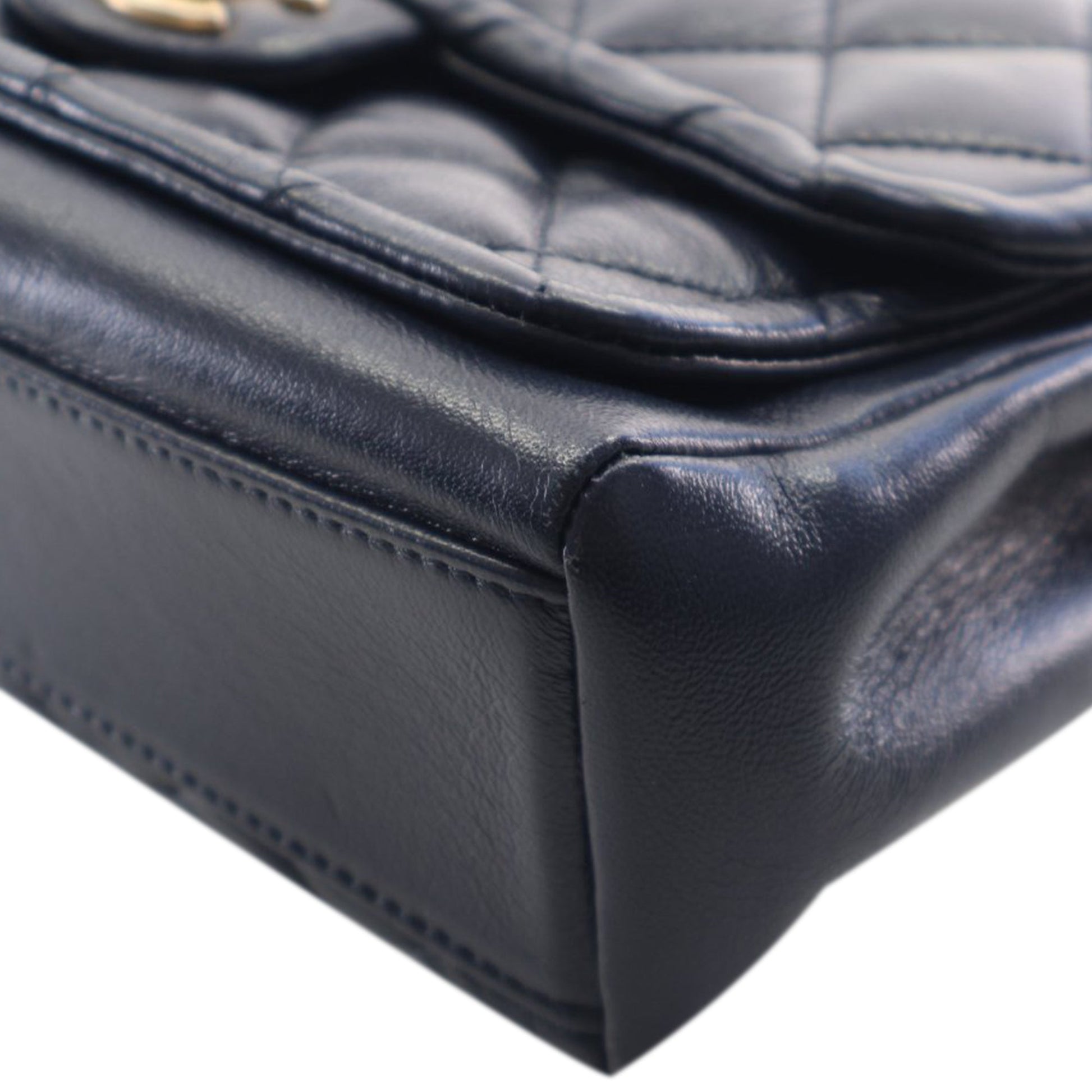 Chanel Small Quilted Crinkled Calfskin Chain Link Flap