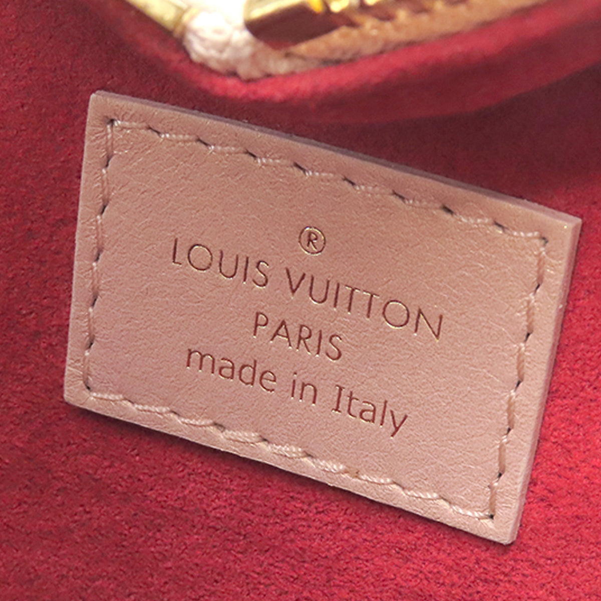 Louis Vuitton Monogram Embossed Lambskin Fall In Love Sac Coeur