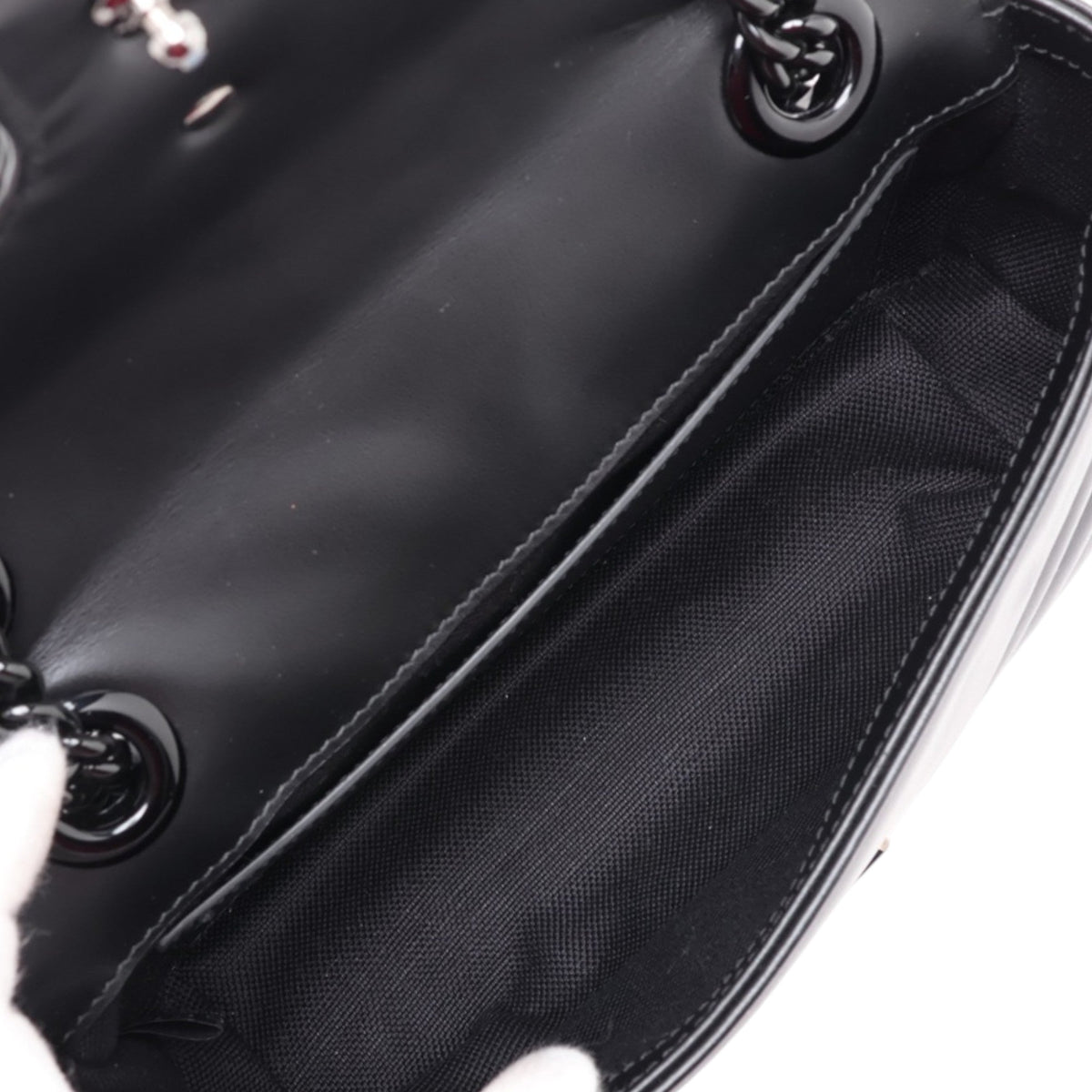 Gucci Small GG Marmont Matelasse Calfskin Monochrome Shoulder Bag