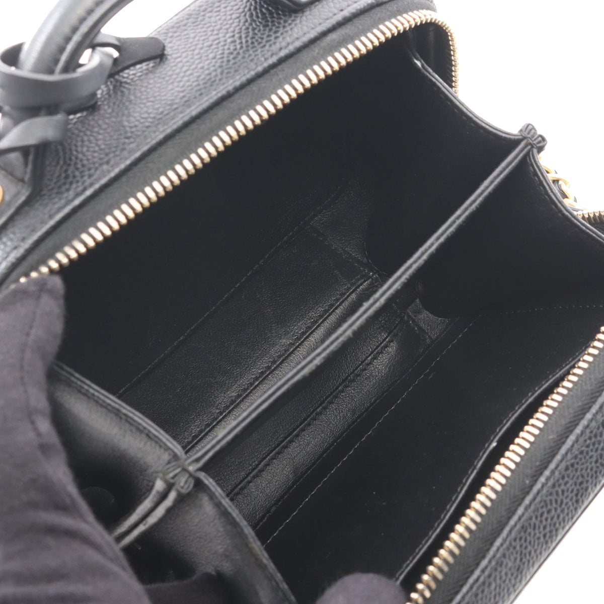 Chanel Small Caviar CC Filigree Vanity Case — Black