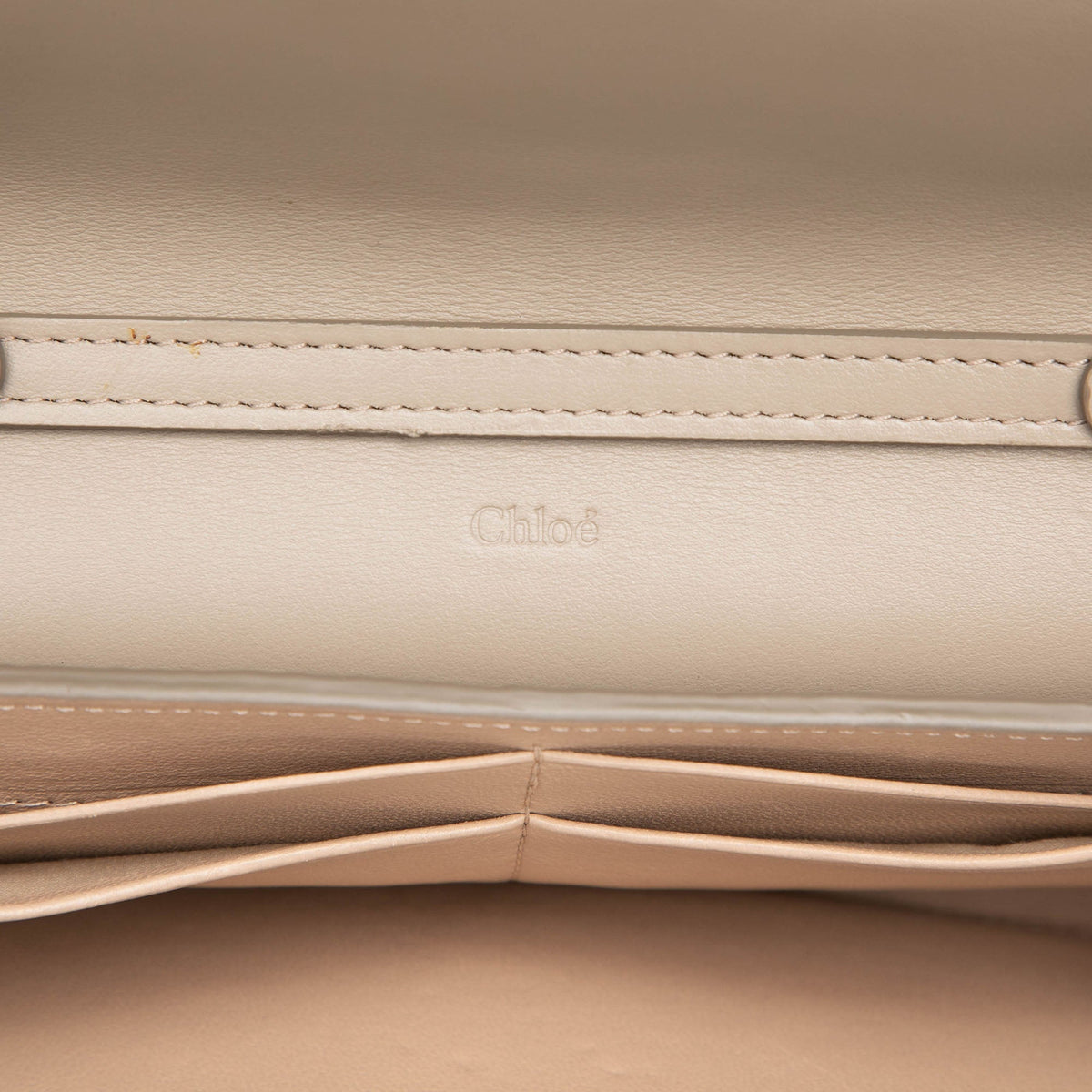 Chloé Grained Calfskin Aby Wallet On Chain