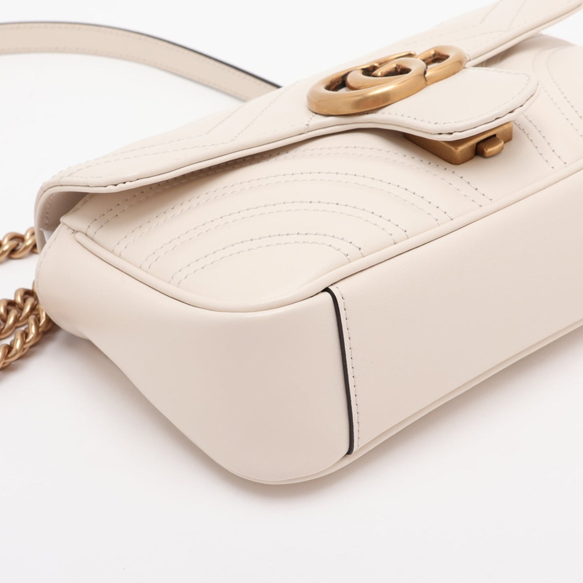 Gucci Small GG Marmont Matelasse Calfskin Shoulder Bag — White