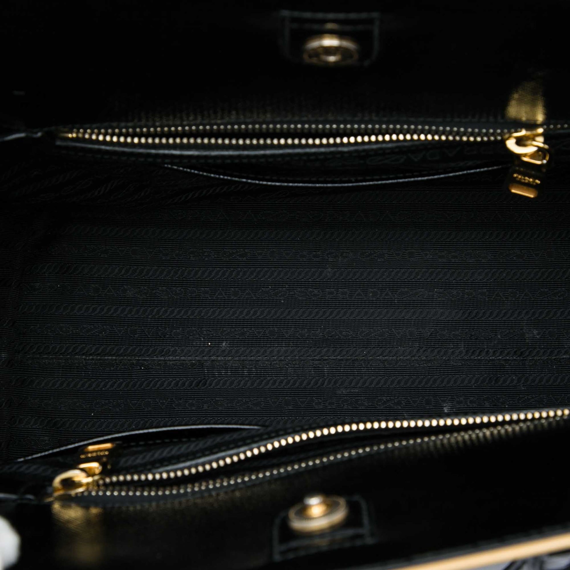 Prada Saffiano Vernice Open Pyramid Convertible Tote