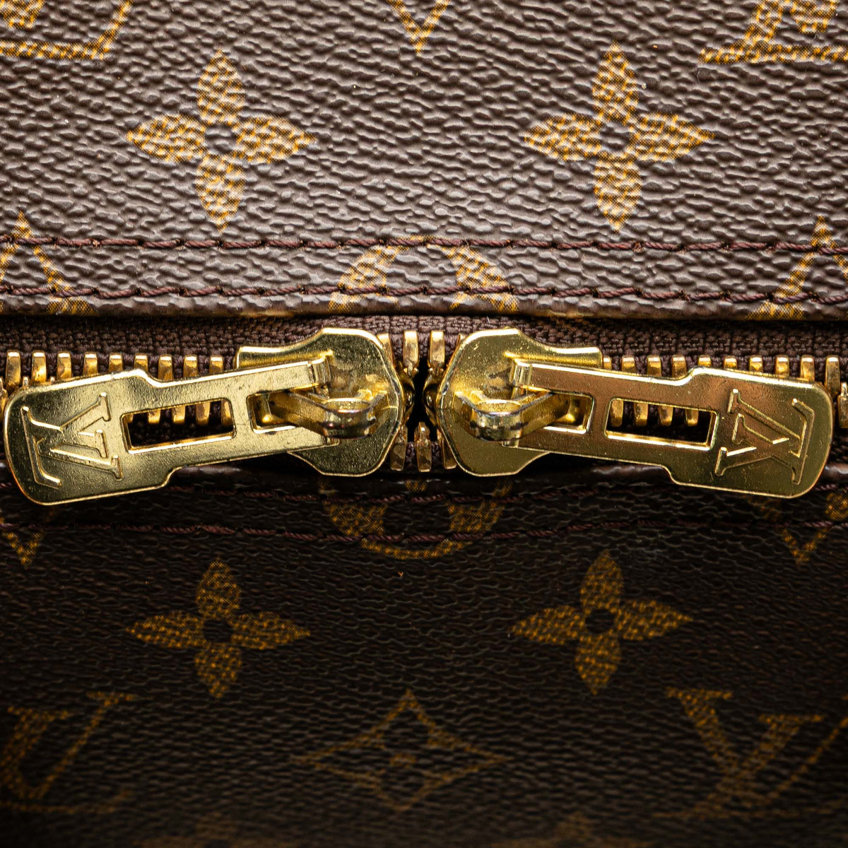 Louis Vuitton Monogram Keepall Bandouliere 50