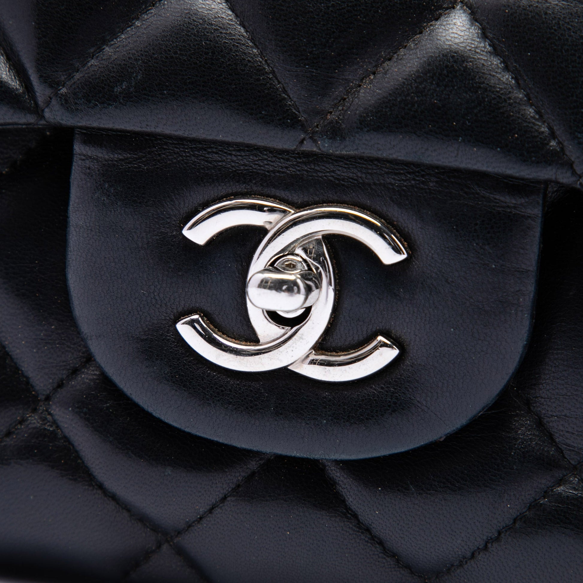 Chanel Jumbo Classic Lambskin Single Flap