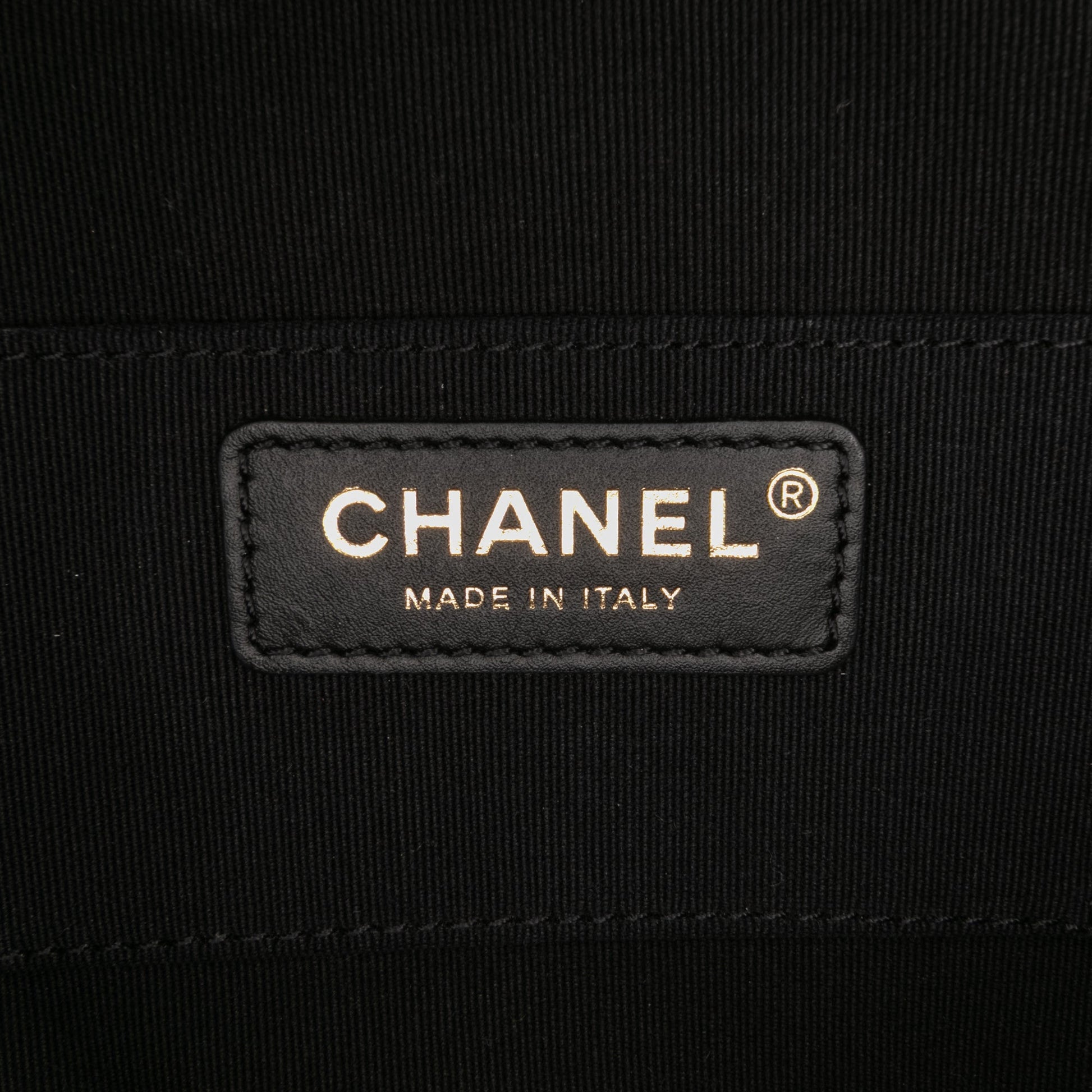 Chanel Quilted Lambskin Oval Logo Chain Top Handle Round Clutch on Chain