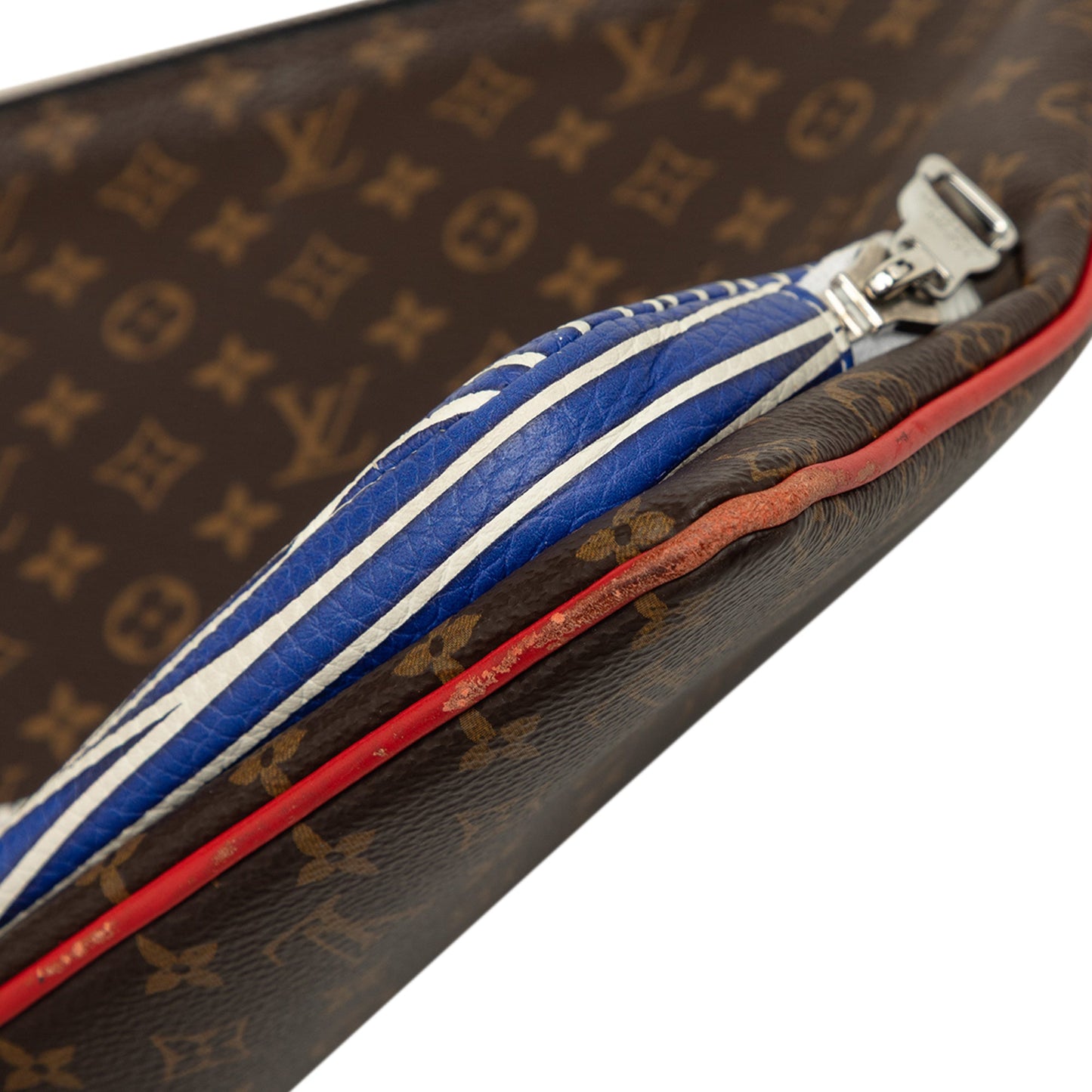 Louis Vuitton Monogram A4 Multipocket Pochette