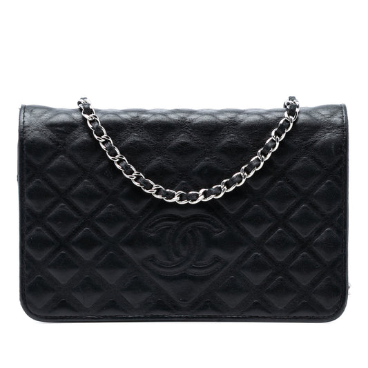 CC Embossed Lambskin Diamond Wallet On Chain