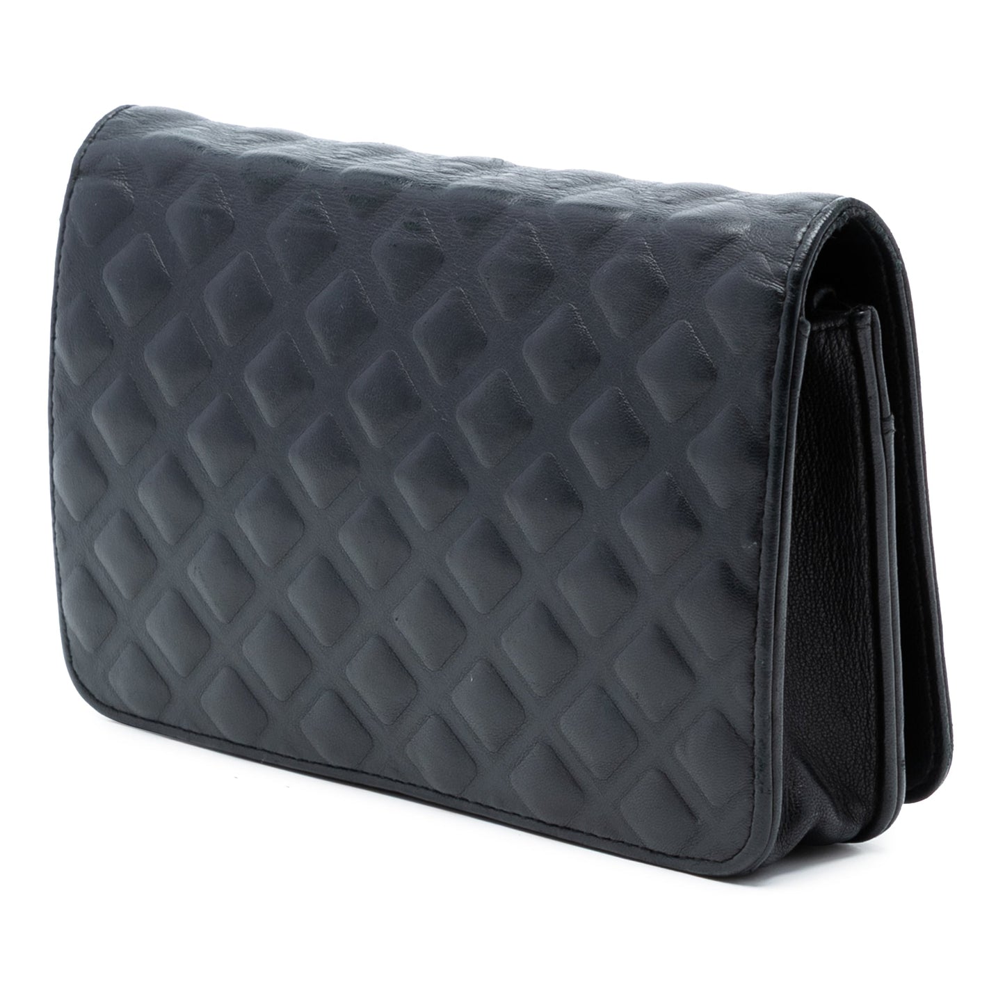 CC Embossed Lambskin Diamond Wallet On Chain