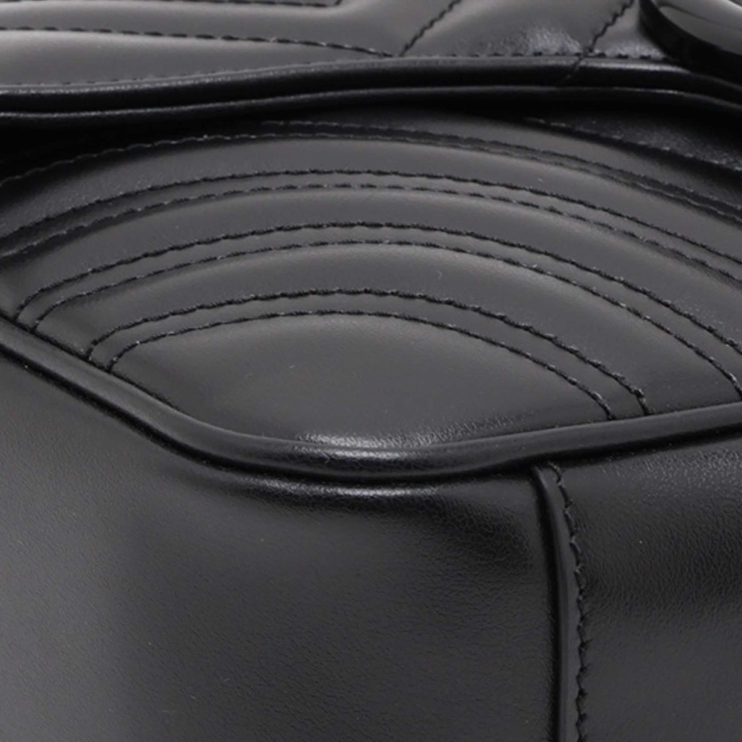 Gucci Small GG Marmont Matelasse Calfskin Monochrome Shoulder Bag