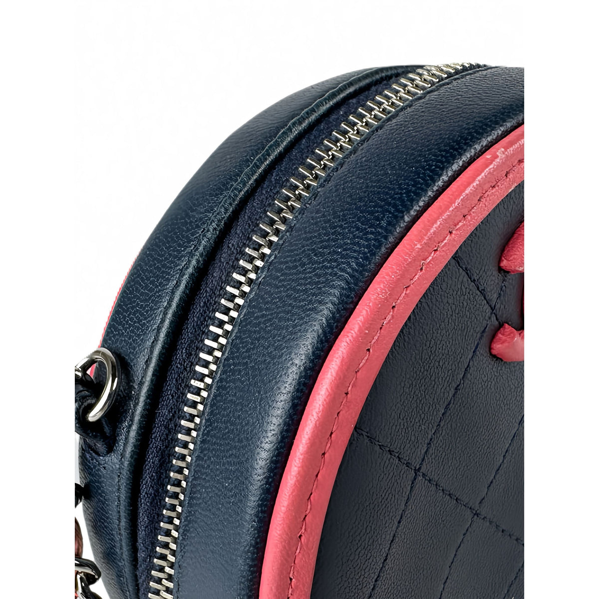 Chanel Quilted Lambskin Color Pop Round Clutch with Chain — Blue