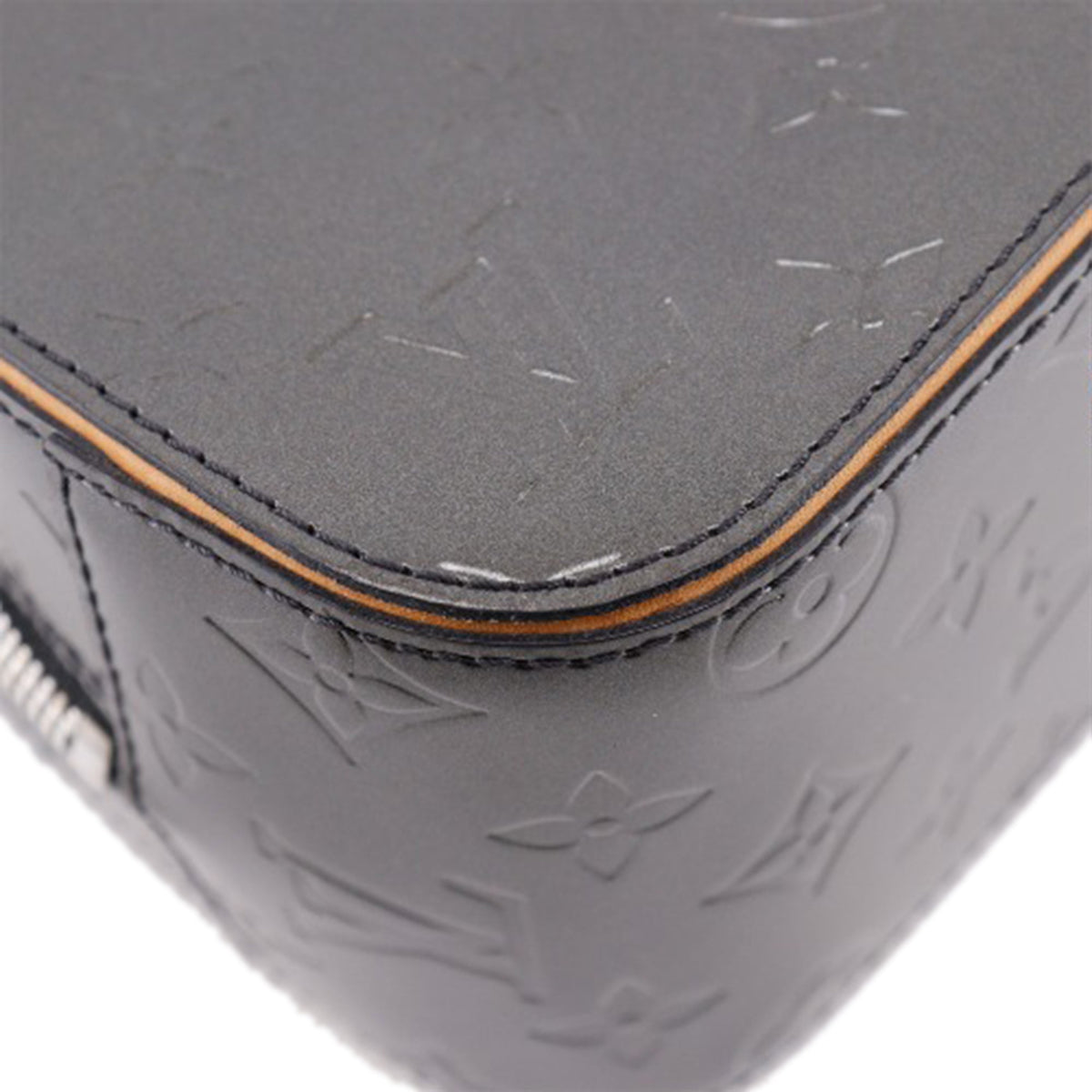 Louis Vuitton Monogram Mat Shelton
