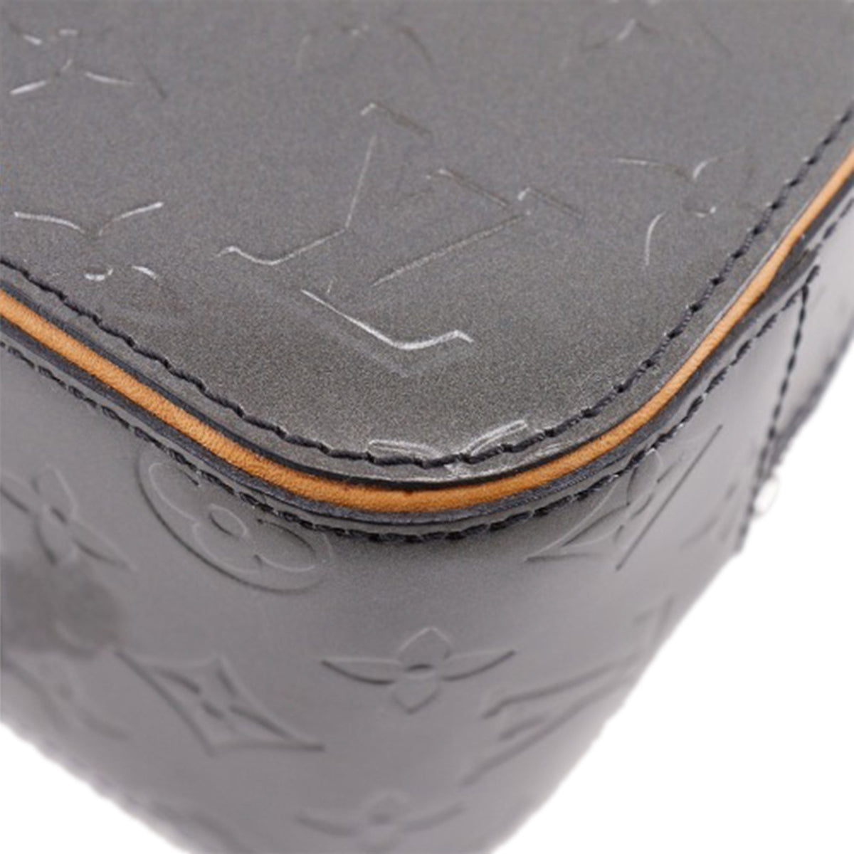 Louis Vuitton Monogram Mat Shelton