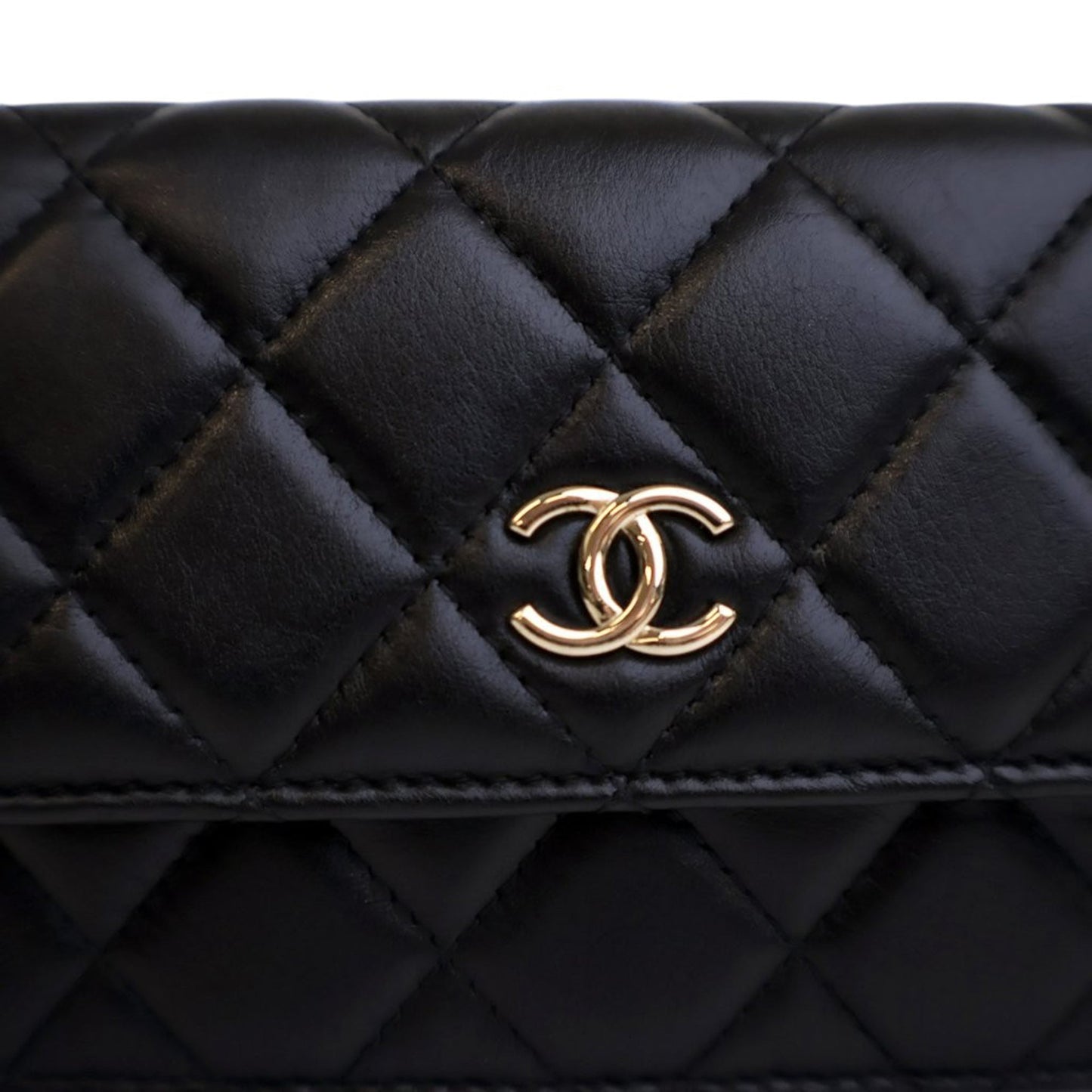 Chanel Quilted Lambskin Maxi Pearls Clutch With Chain