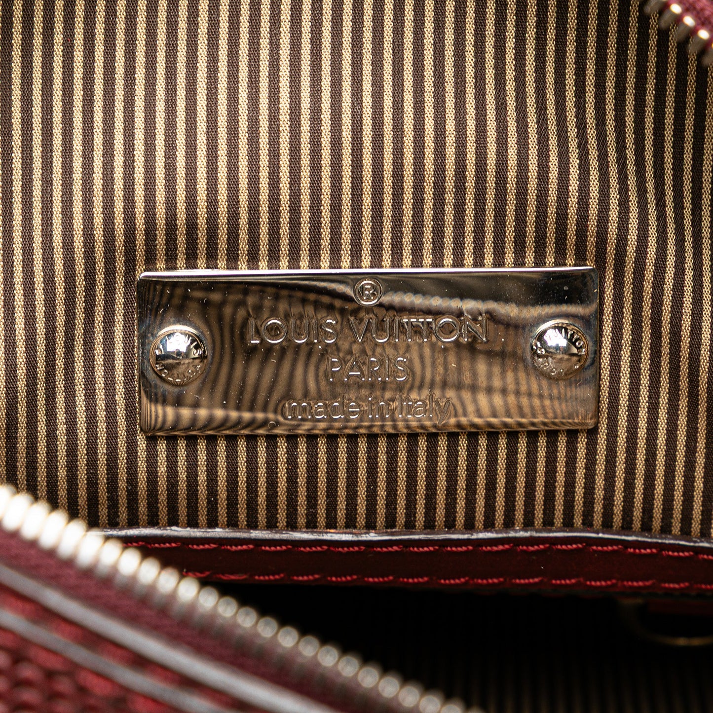 Louis Vuitton Cuir Bequia Porte Document Vertical Bag