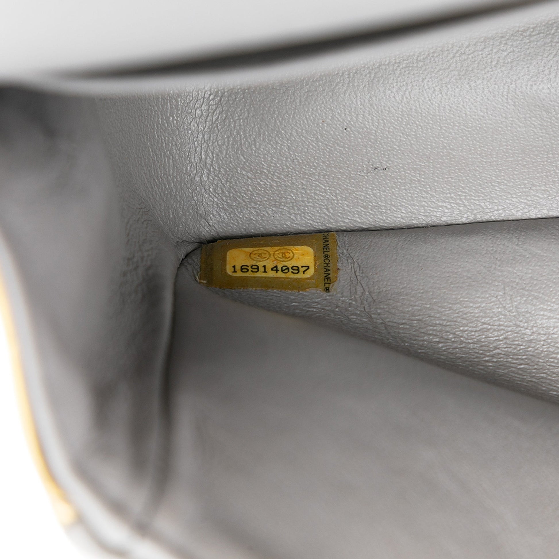 Medium Classic Striated Patent Double Flap