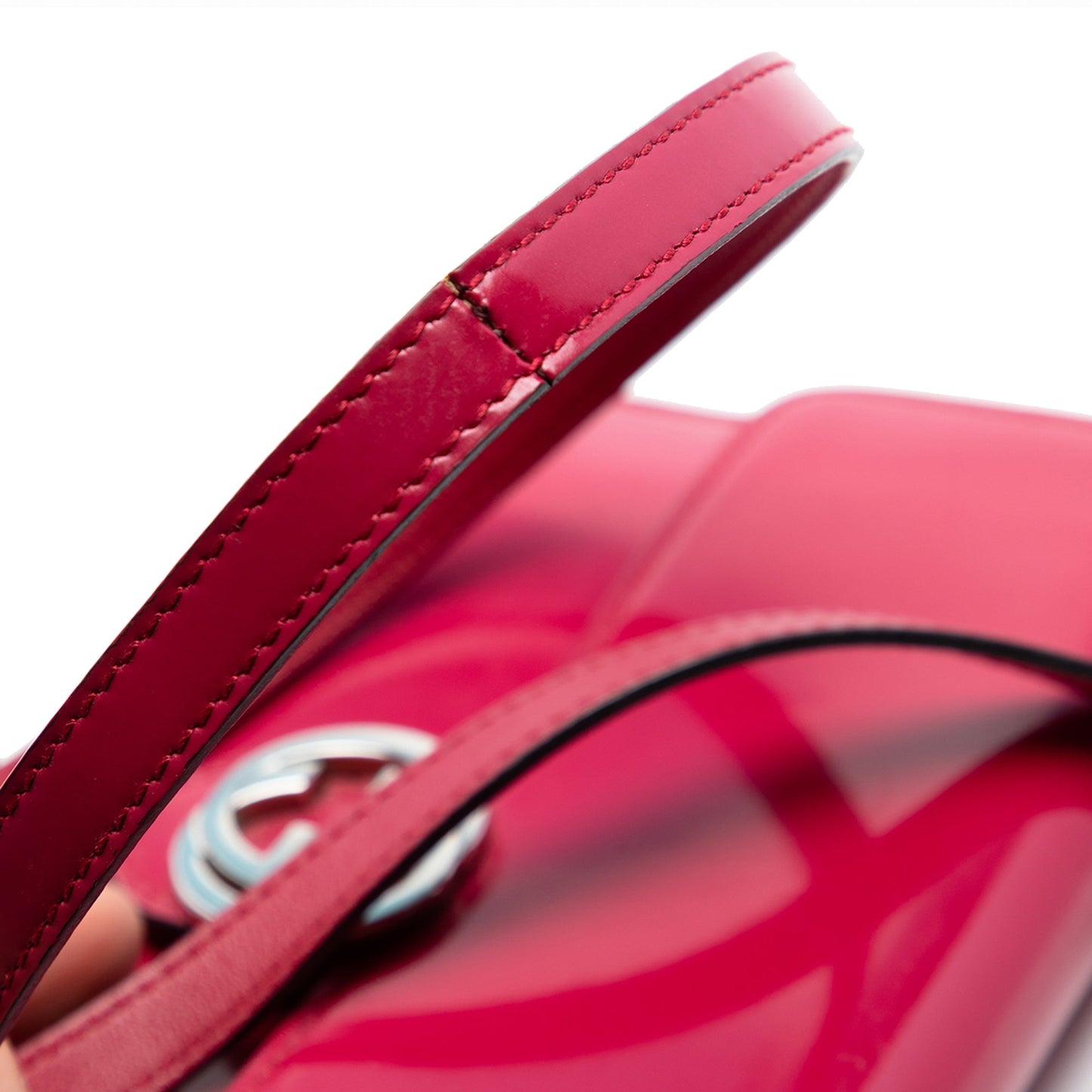 Leather Interlocking G Dollar Wallet On Chain