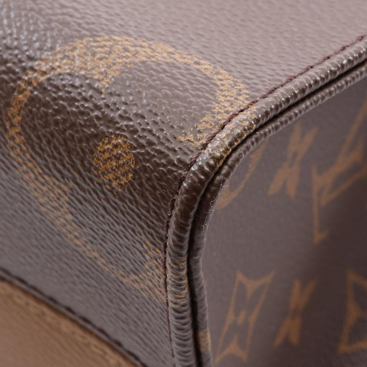 Louis Vuitton Monogram Reverse Giant OnTheGo PM