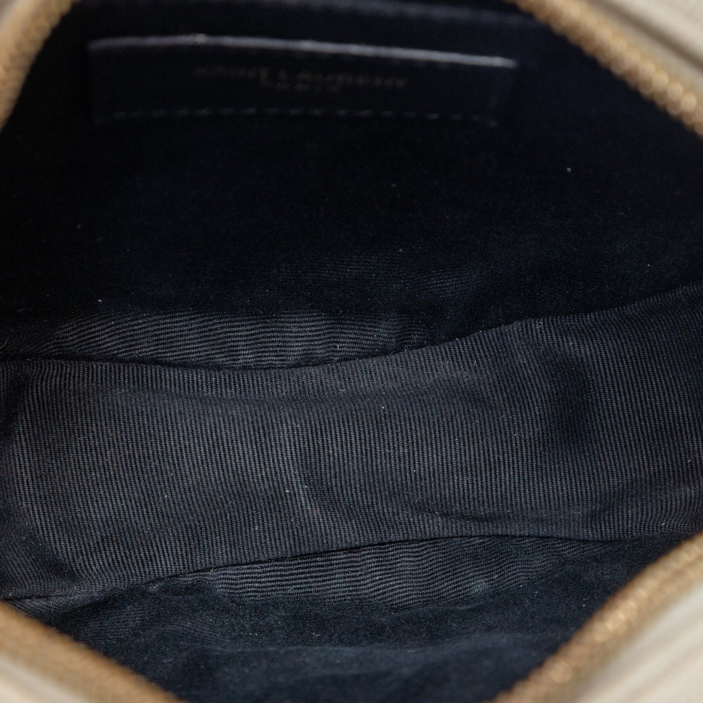Saint Laurent Grain De Poudre Chevron Round Vinyle Camera Bag