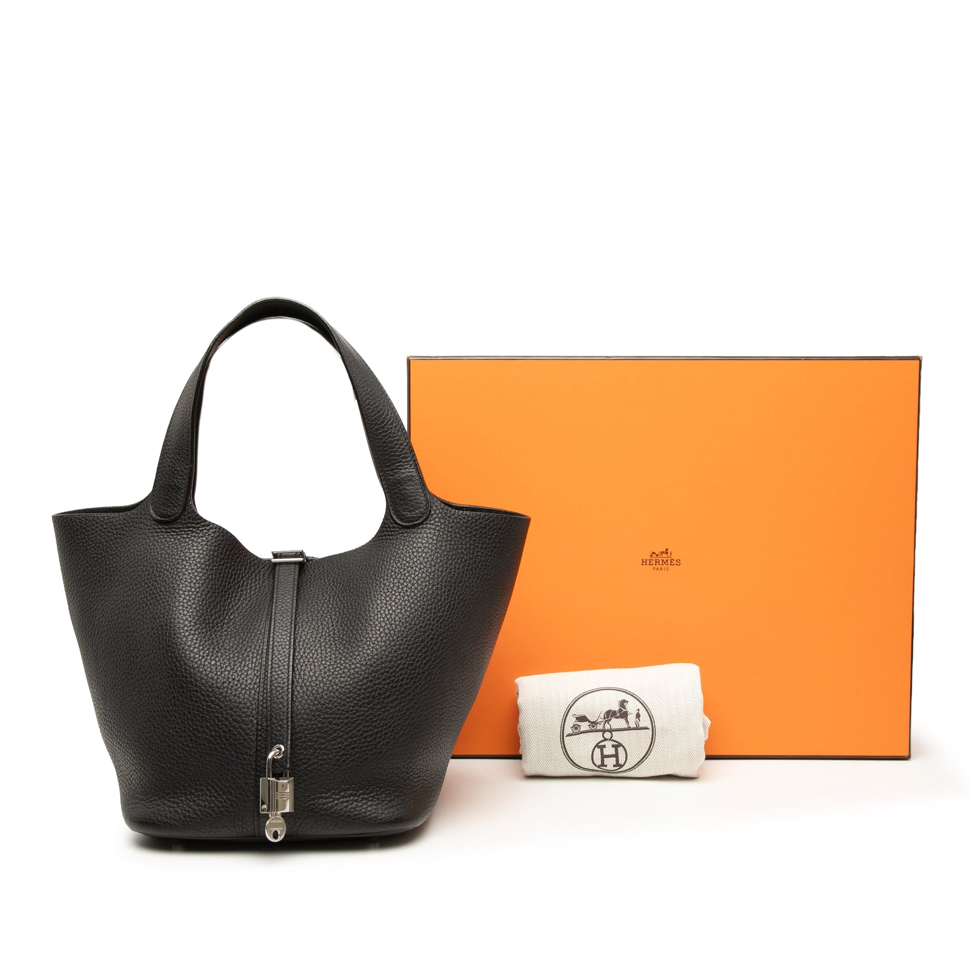 Hermès Clemence Picotin Lock 22