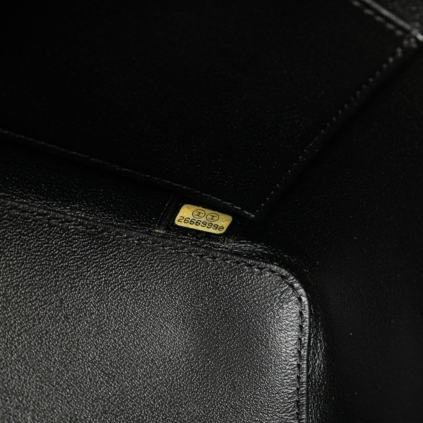 Chanel Large Quilted Lambskin Knock On Wood Vanity Case