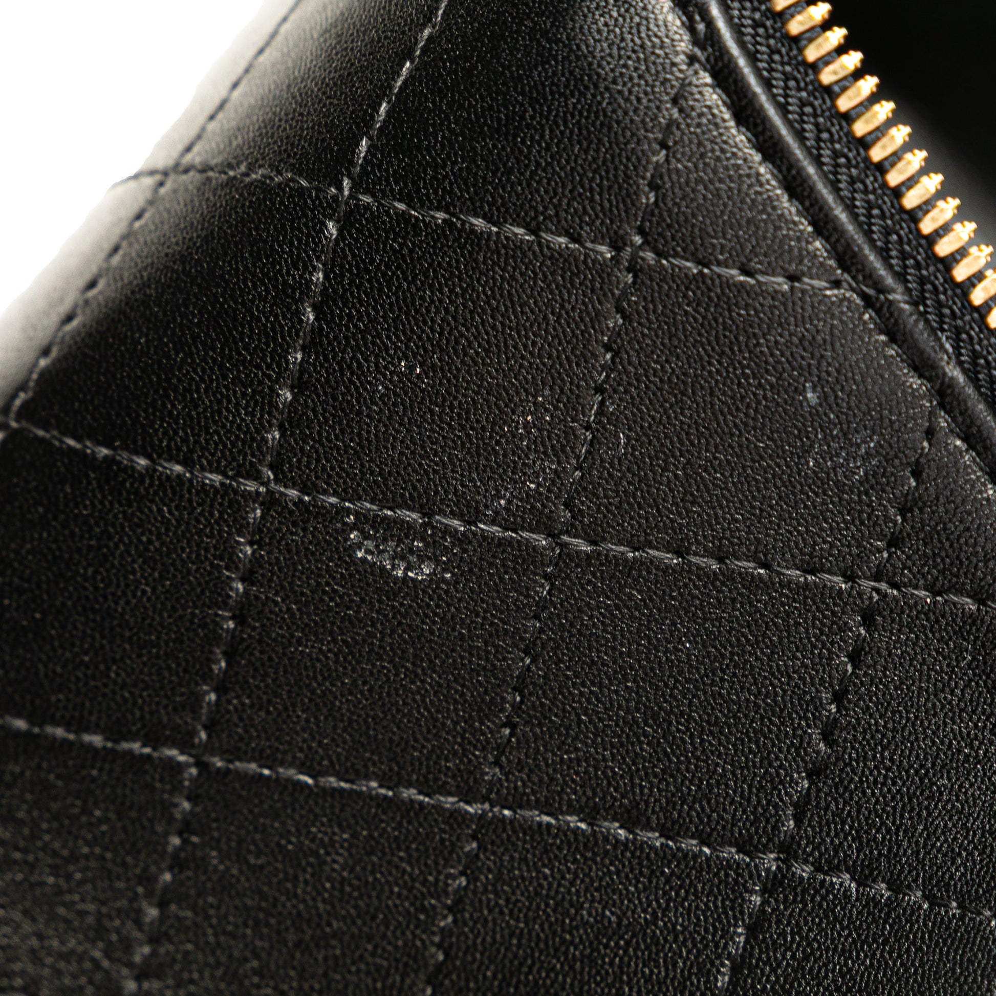 Chanel Large Quilted Lambskin Knock On Wood Vanity Case