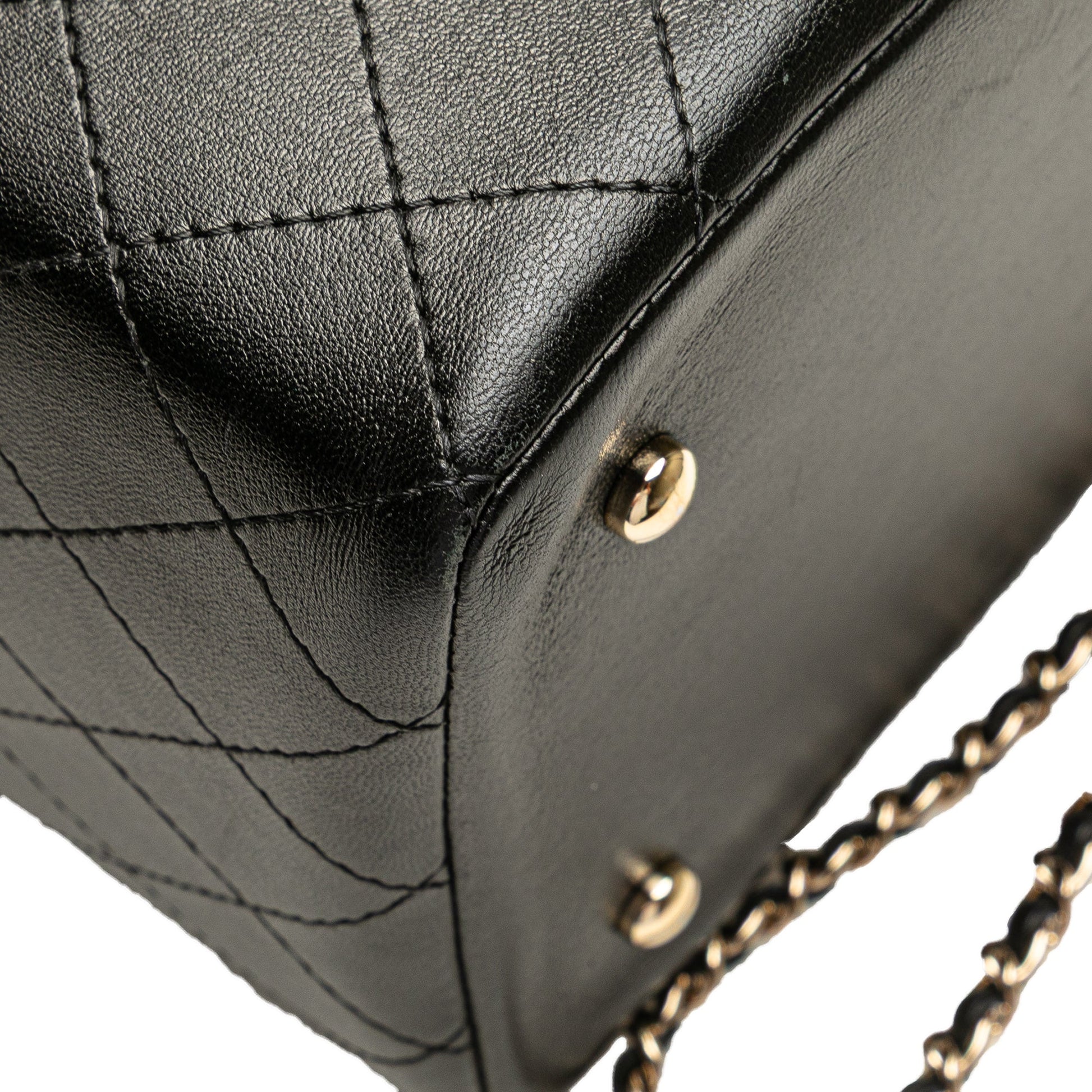Chanel Large Quilted Lambskin Knock On Wood Vanity Case
