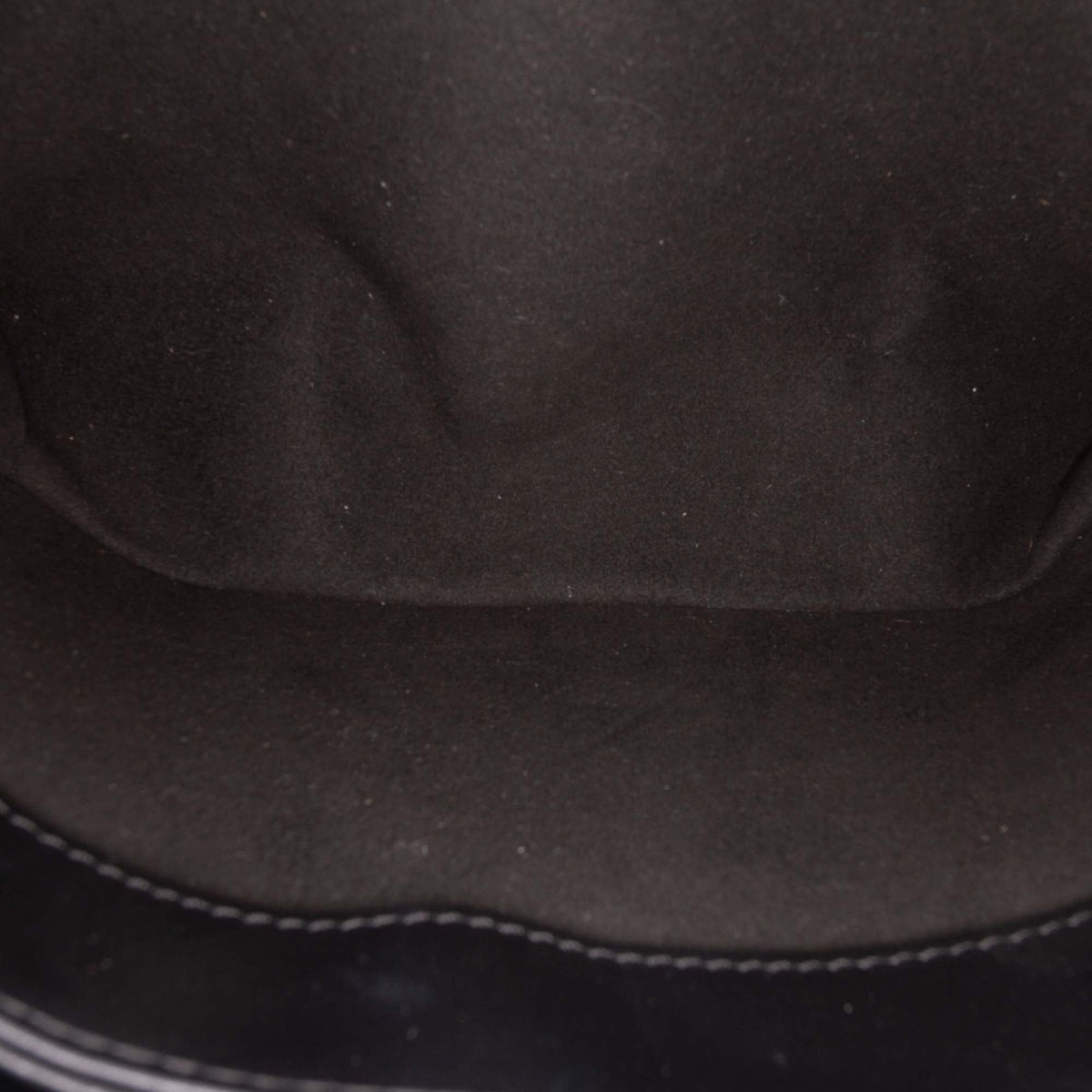 Off-White Embossed Leather Diag Binder Clip Flap — Black