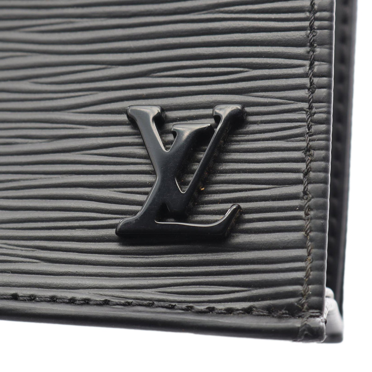 Louis Vuitton Epi Petit Sac Plat — Black