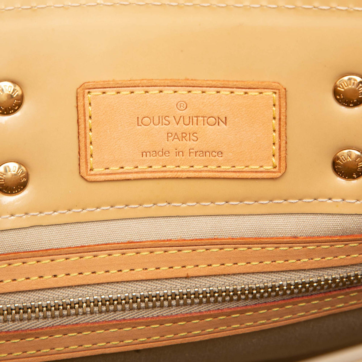 Louis Vuitton Monogram Vernis Reade PM