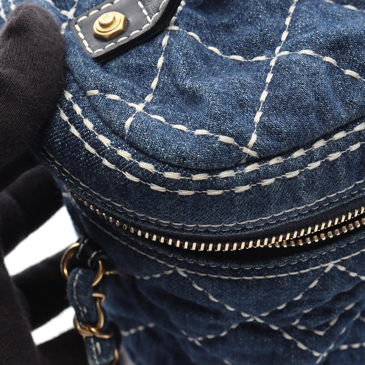 Chanel CC Denim Vanity Bag — Blue