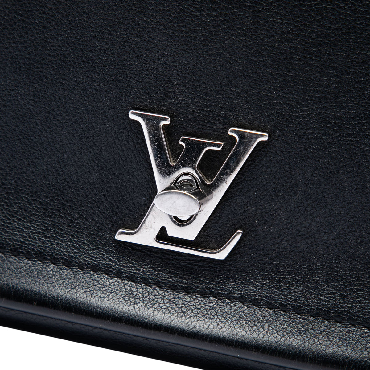 Louis Vuitton Leather Lockme II BB — Black