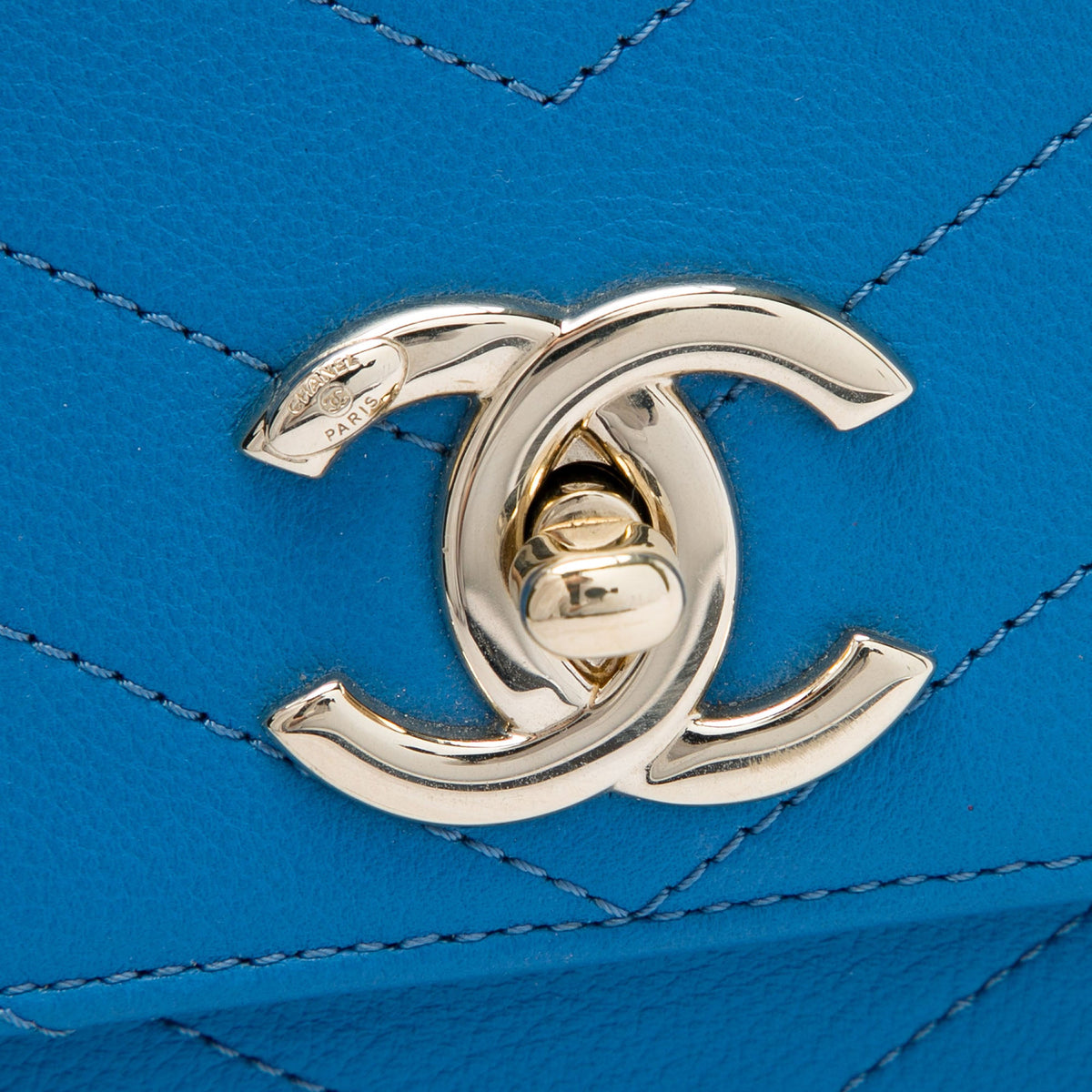 Chanel Medium Grained Calfskin Chevron Chic Top Handle Flap