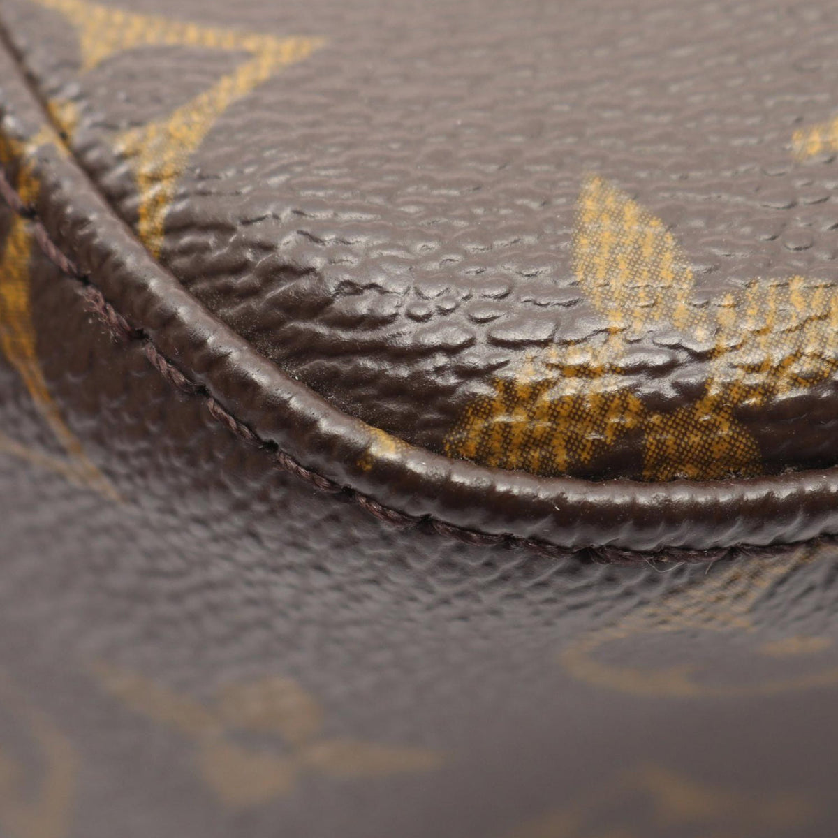 Louis Vuitton Monogram Looping MM