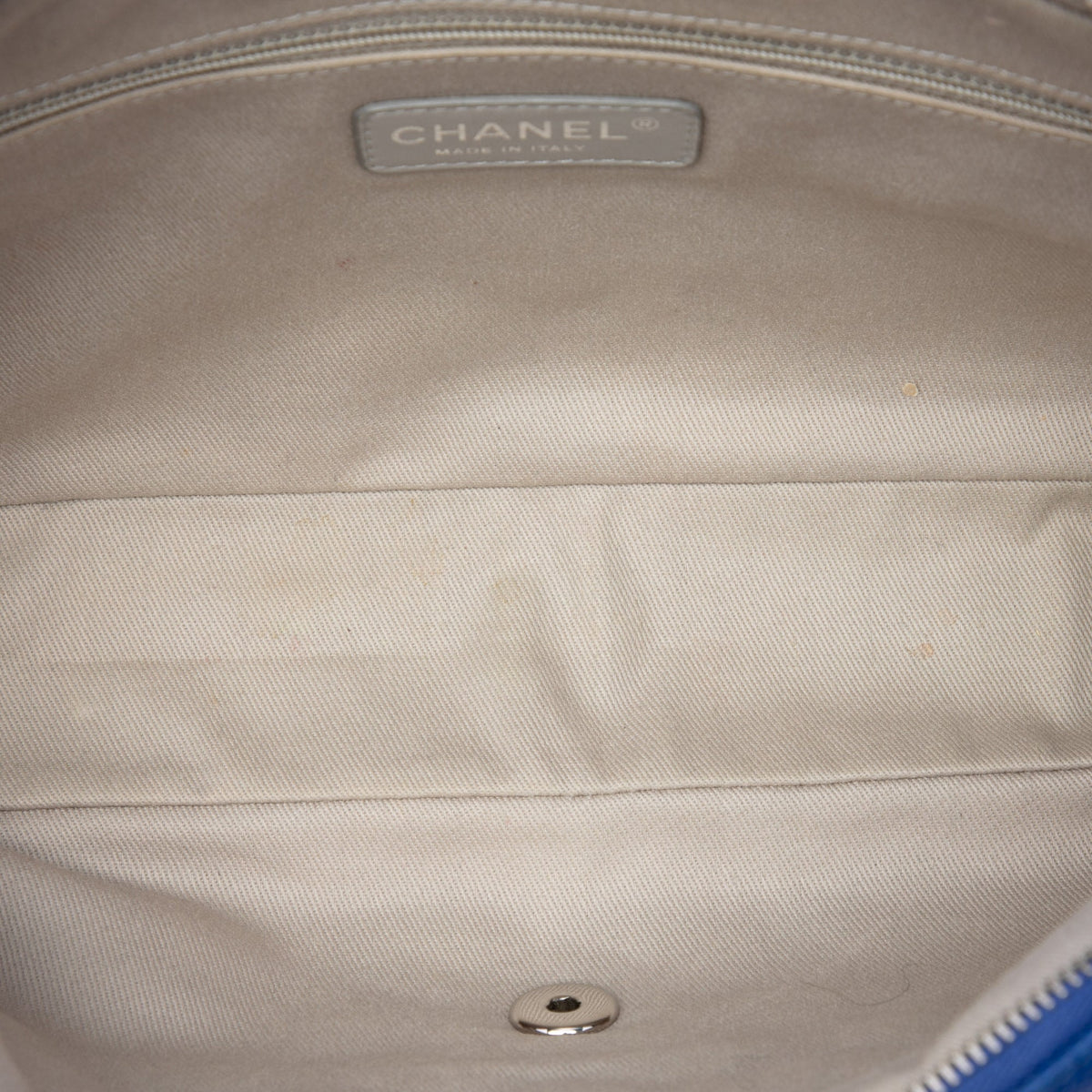 Chanel Jumbo Quilted Caviar Easy Flap — Blue