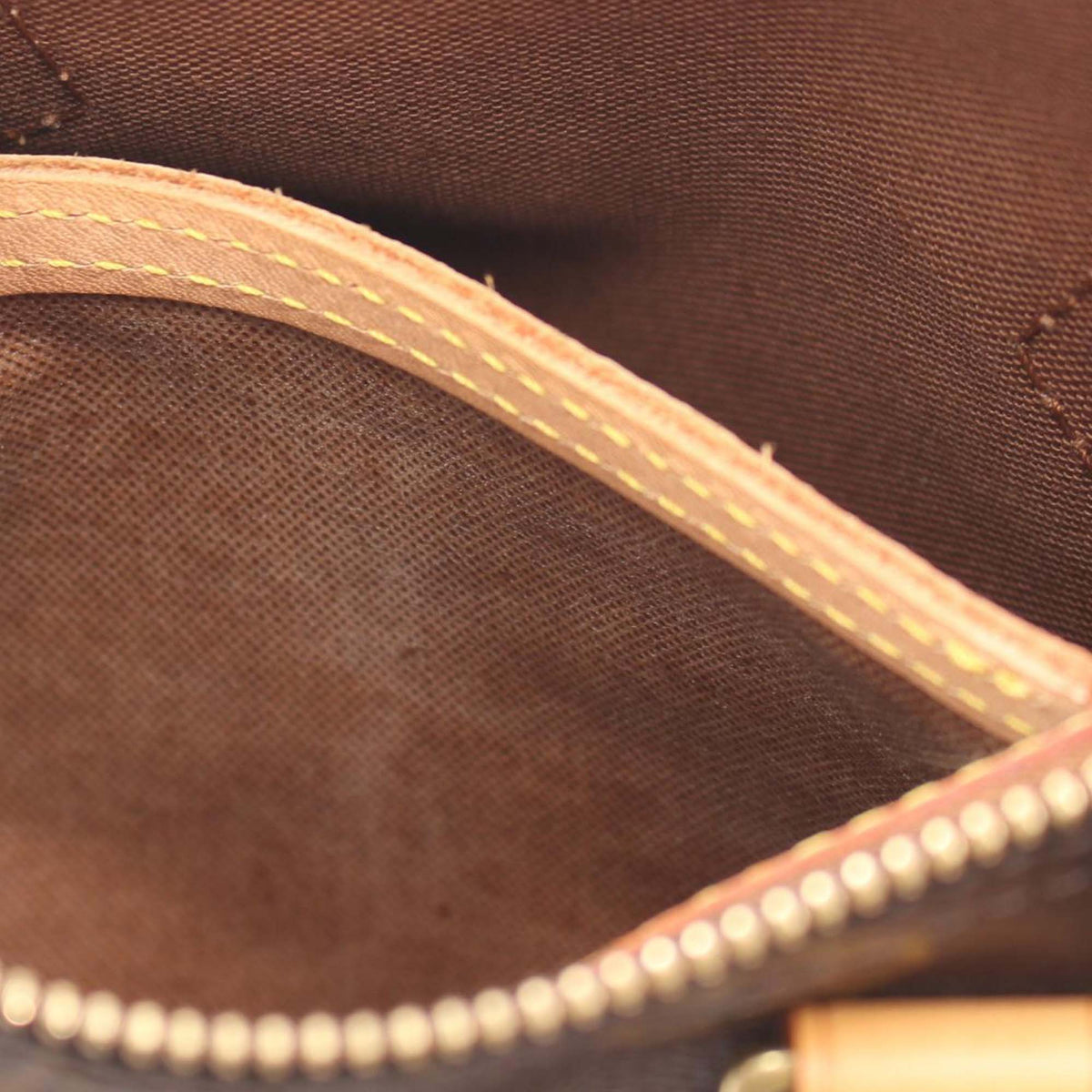 Louis Vuitton Monogram Speedy 25